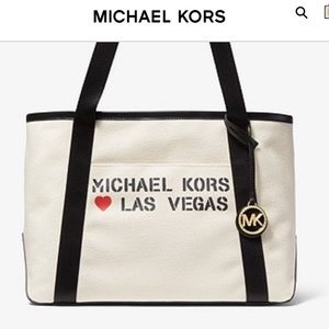 Brand New Michael Kors Large Handbag with tags.